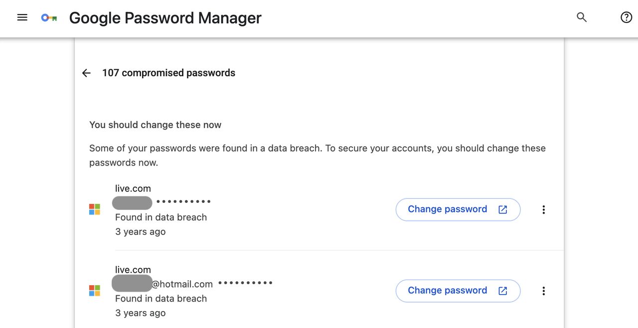 Google Password Manager зі списком скомпрометованих паролів і кнопками зміни